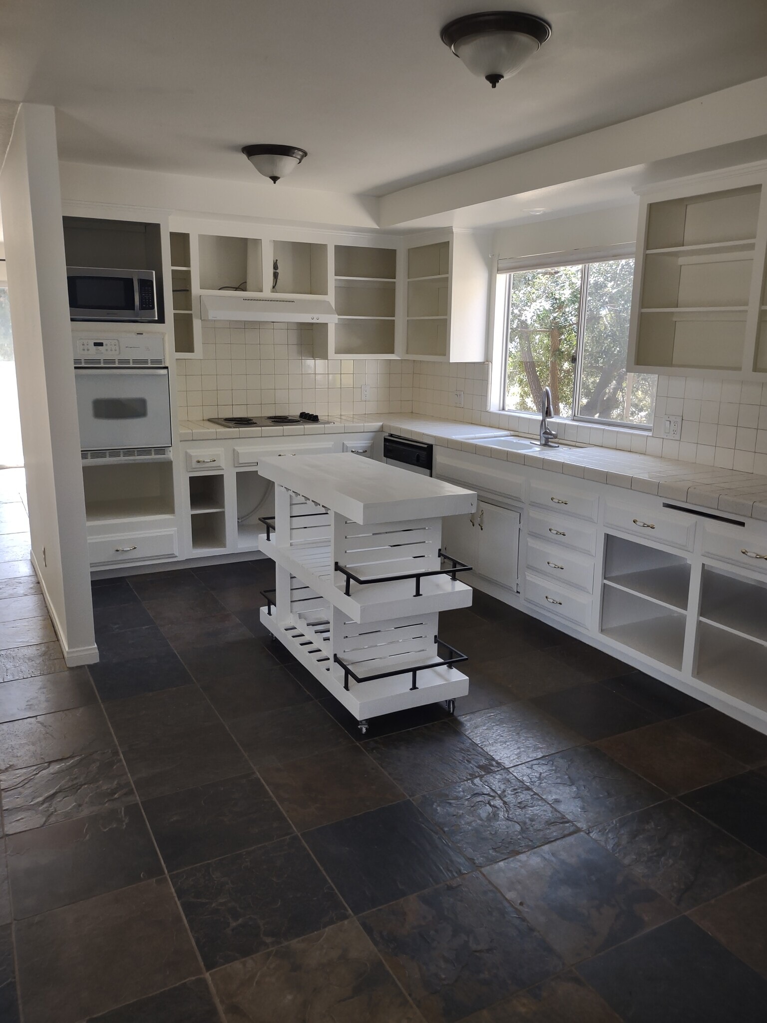 Building Photo - 37850 De Portola Rd