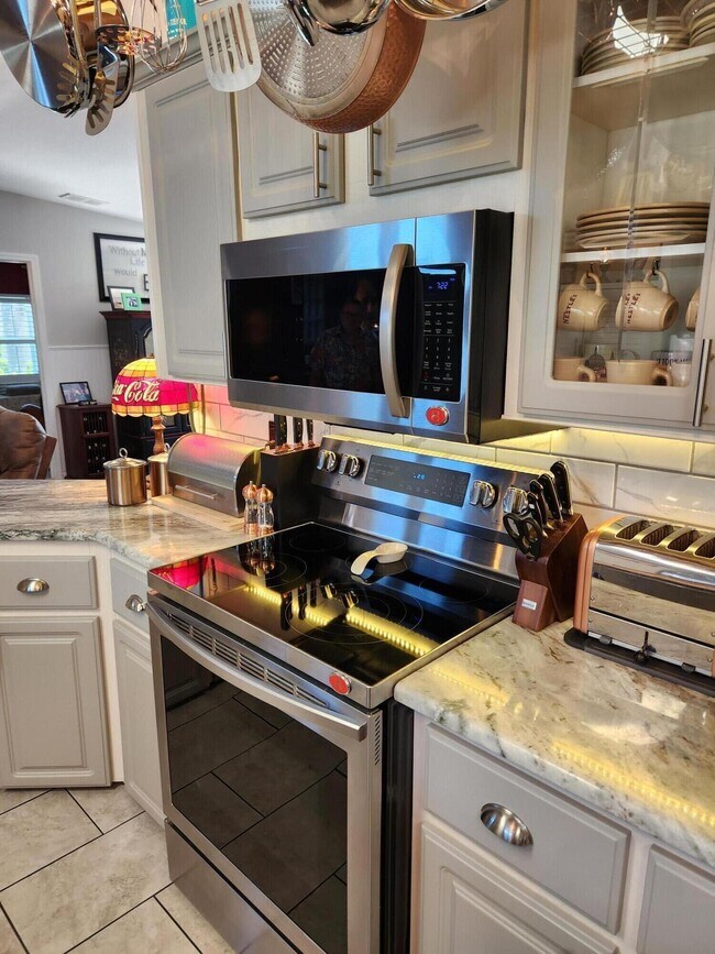 Building Photo - 7717 White Egret Ln