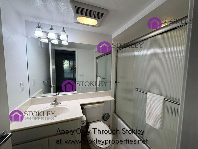 Building Photo - 1317 Canyonwood Ct