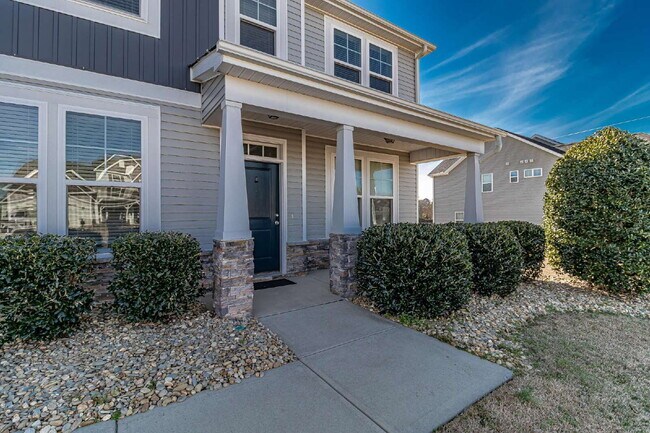 Building Photo - STUNNING & SPACIOUS! GANDER LAKE 4 BR | 3 BA IN PIKEVILLE SCHOOL DISTRICT *LAWN CARE INCLUDED!*