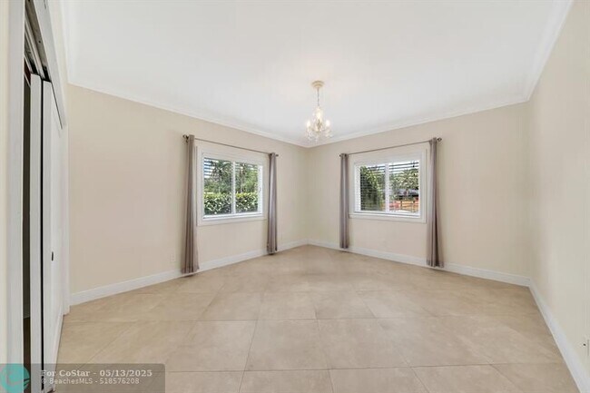 Building Photo - 4920 SW 170th Ave