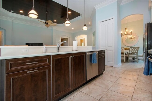Building Photo - 4940 Tobermory Way