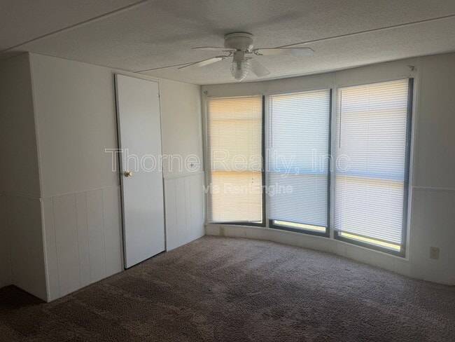 Building Photo - 164 Matts Ln