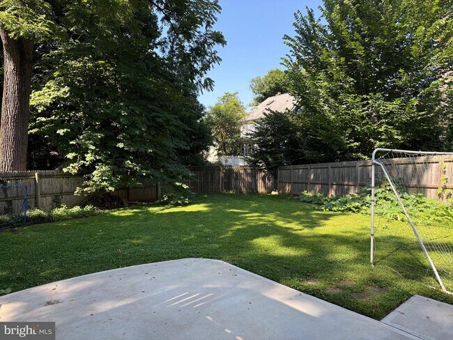 Building Photo - 5628 Alta Vista Rd
