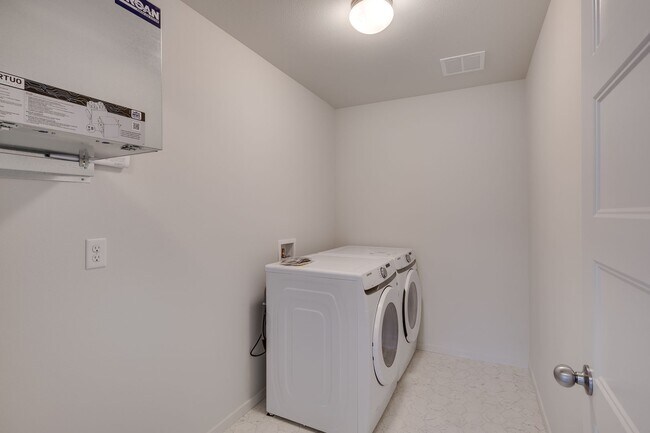 Building Photo - Brand New 4 Bed Home in Marysville!