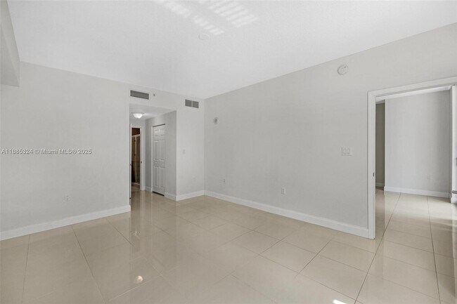 Building Photo - 140 S Dixie Hwy