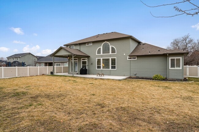 Building Photo - 2012 W Rock Creek Dr