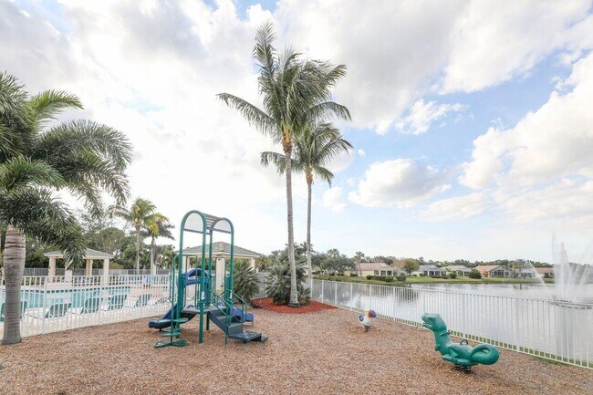 Building Photo - 732 SW Rocky Bayou Terrace