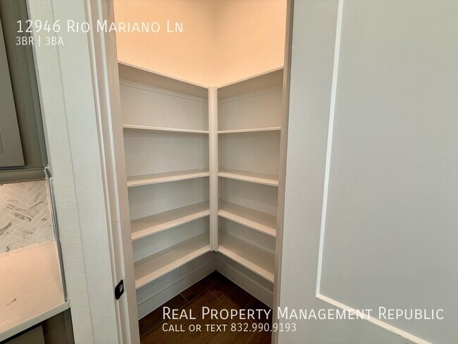 Building Photo - 12946 Rio Mariano Ln