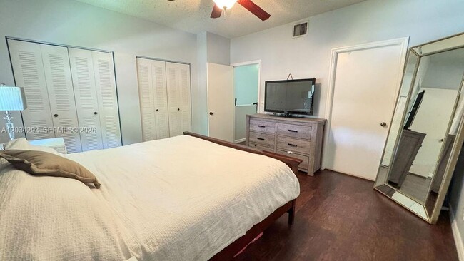 Building Photo - 1611 Veracruz Ln