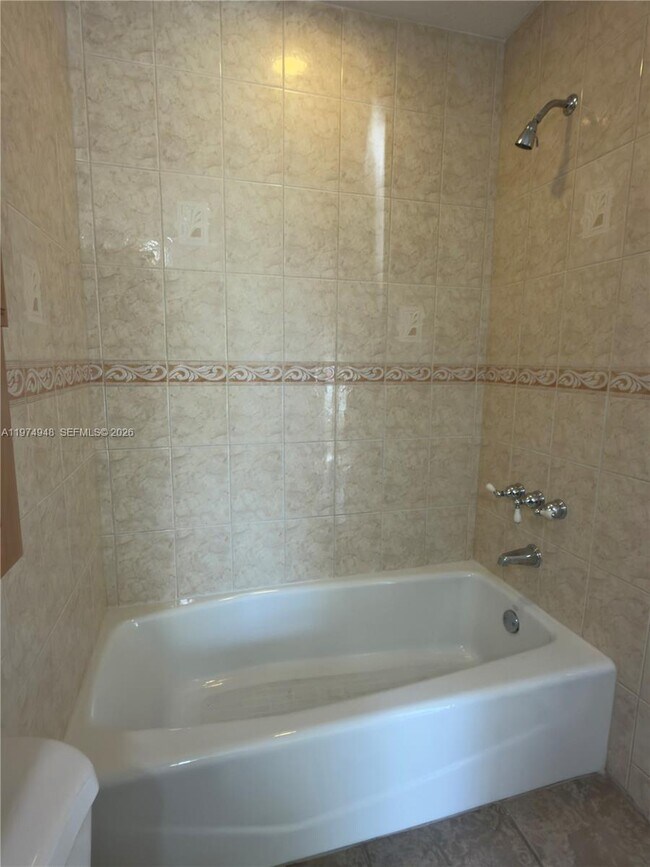 Building Photo - 2647 NW 33rd St