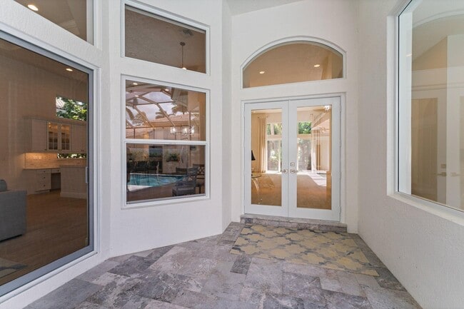 Building Photo - 128 Abondance Dr