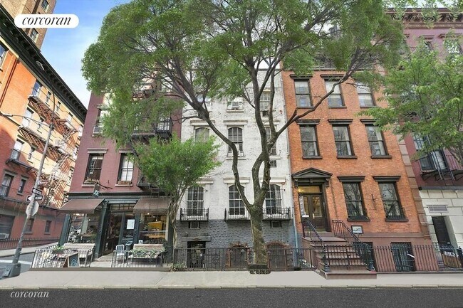 Building Photo - 139 Waverly Pl