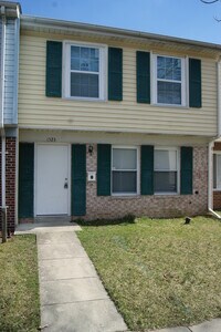 Building Photo - Charming 3 Bedroom/1.5 Bathroom Townhome in Edgewood, MD!