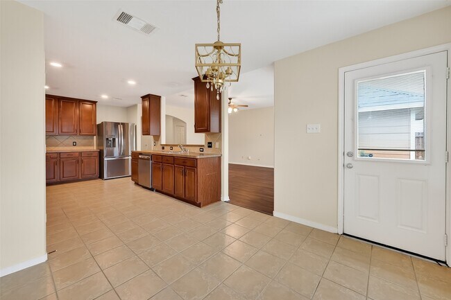 Building Photo - 22106 Galapagos Ct