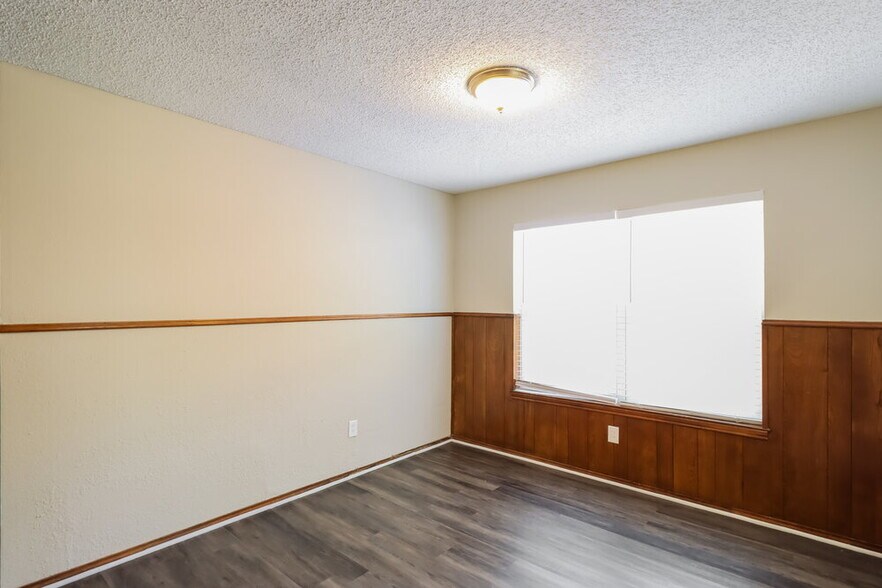 Building Photo - 4200 Cypress Springs Dr