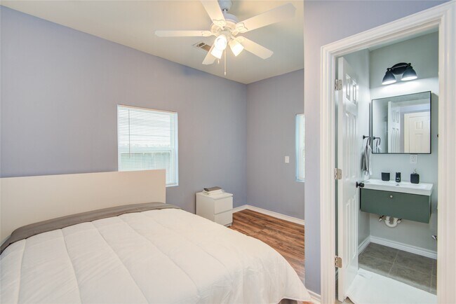 Building Photo - 2712 Link Rd