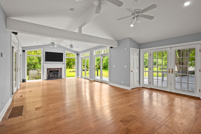 Building Photo - 1161 Winwood Dr