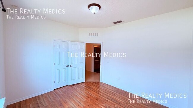Building Photo - 4067 Knott Dr