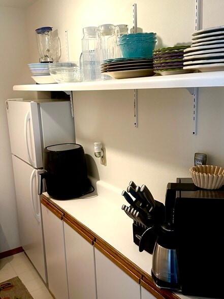 Building Photo - 3933 Burch Mountain Rd