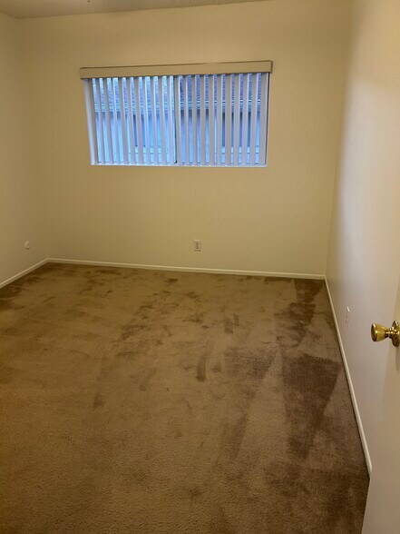 Building Photo - 1975 Boisseranc Ln