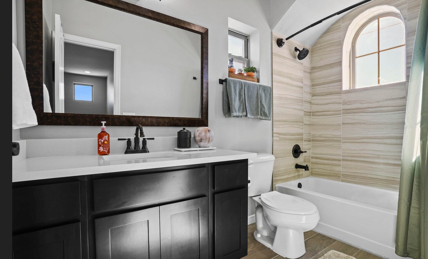 Building Photo - 14695 Pebble Hills Blvd