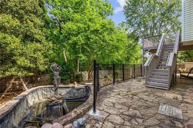 Building Photo - 5962 Rosie Ln SE