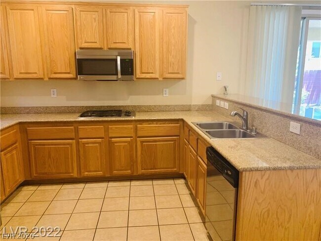 Building Photo - 5506 Spiceberry Dr