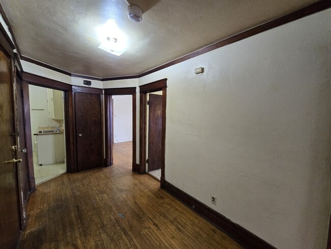 Building Photo - 118 Harrison St