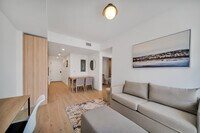 Building Photo - 225 N Miami Ave