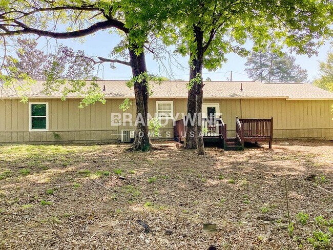 Building Photo - 2119 Blue Creek Ct