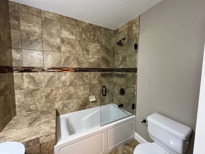 Building Photo - 6368 Morrowfield Ave