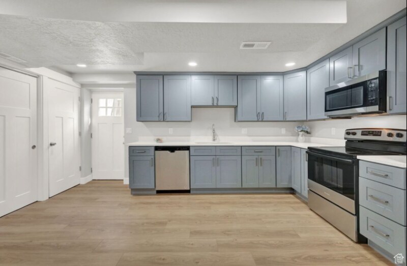 Building Photo - 1140 500 N