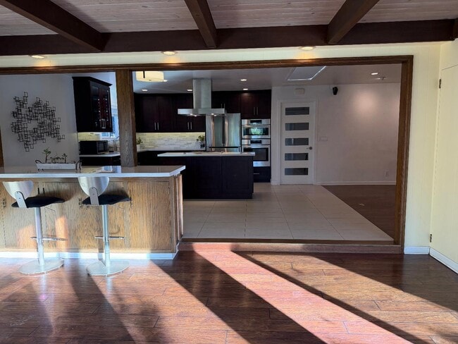 Building Photo - 3415 Isherwood Pl