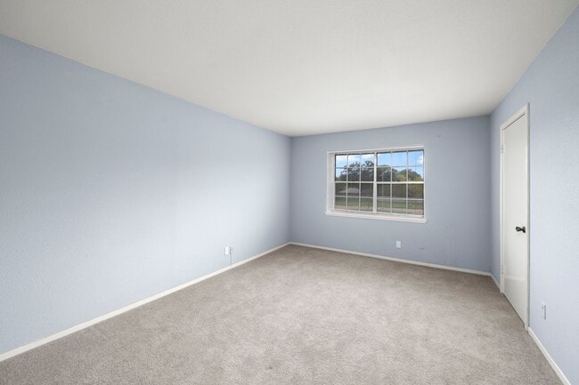 Building Photo - 11550 Chimney Rock Rd