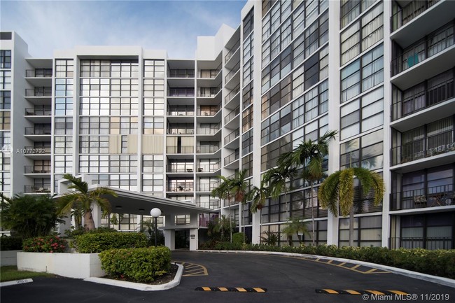 Building Photo - OCEANVIEW PARK CONDO