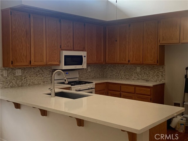 Building Photo - 35117 Hollow Creek Dr