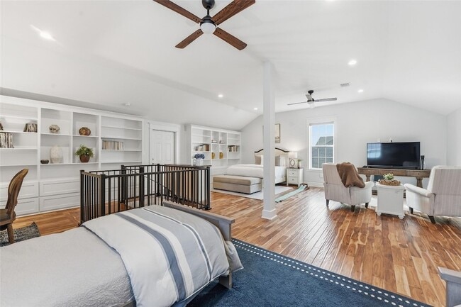 Building Photo - 10 Mariner Pass