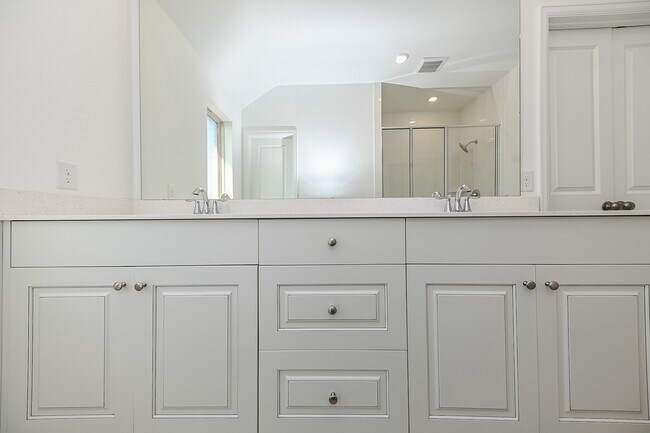 Building Photo - 30327 Centipede Grv Ln