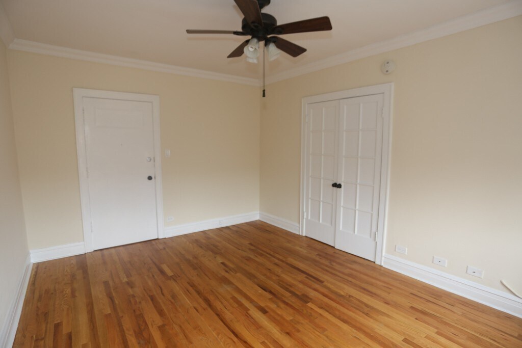 Building Photo - 4742 N Hermitage Ave