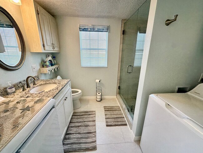 Building Photo - 564 Nettles Blvd
