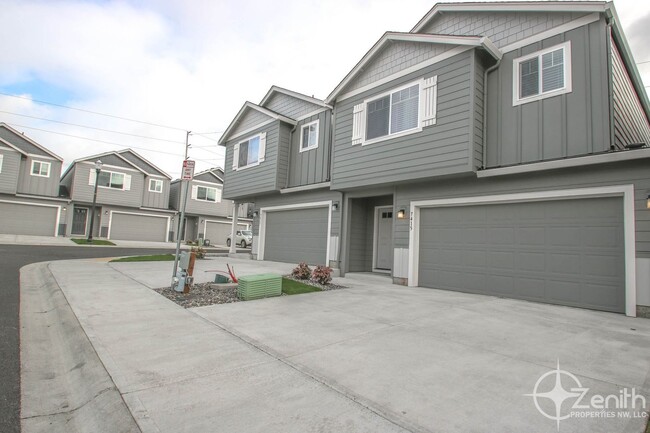 Primary Photo - Conveniently Located 3 Bedroom Town Home i...