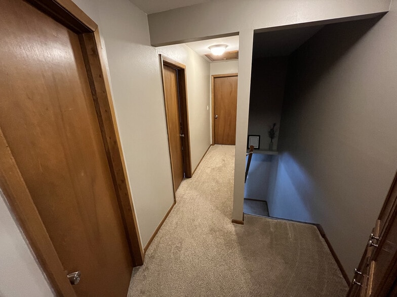 Upper Hallway - W245N6688 Bowling Green Ct