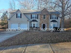 Building Photo - WOW!!...GORGEOUS!!..UPGRADES /AMAZING MASTER/ FENCED YD/ SWIM-TENNIS