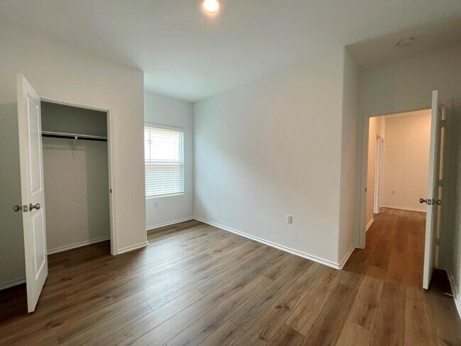 Building Photo - 14413 Dora Amellia Cv