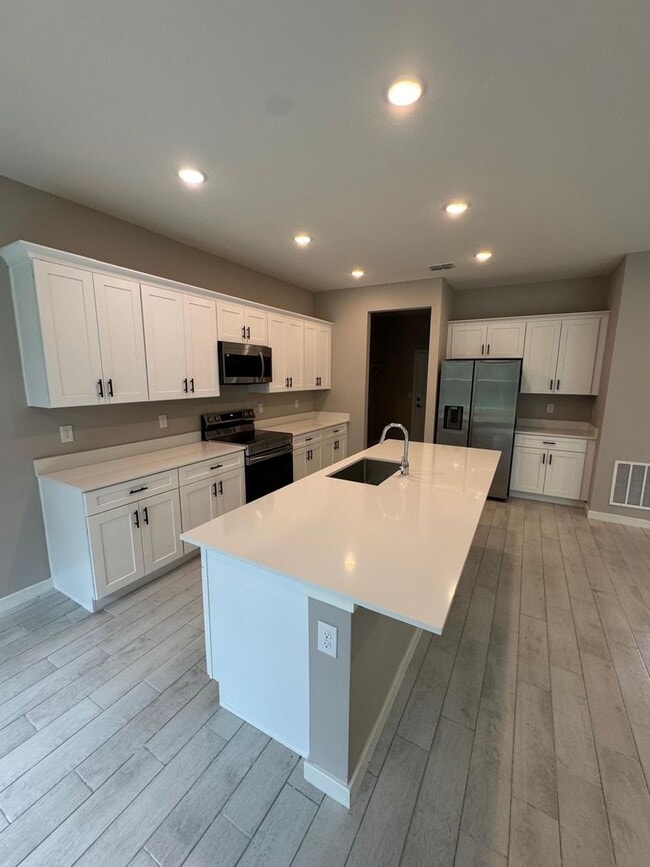 Building Photo - Brand New Single Family House