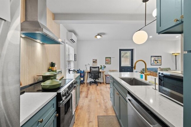 Building Photo - 2808 Jefferson St