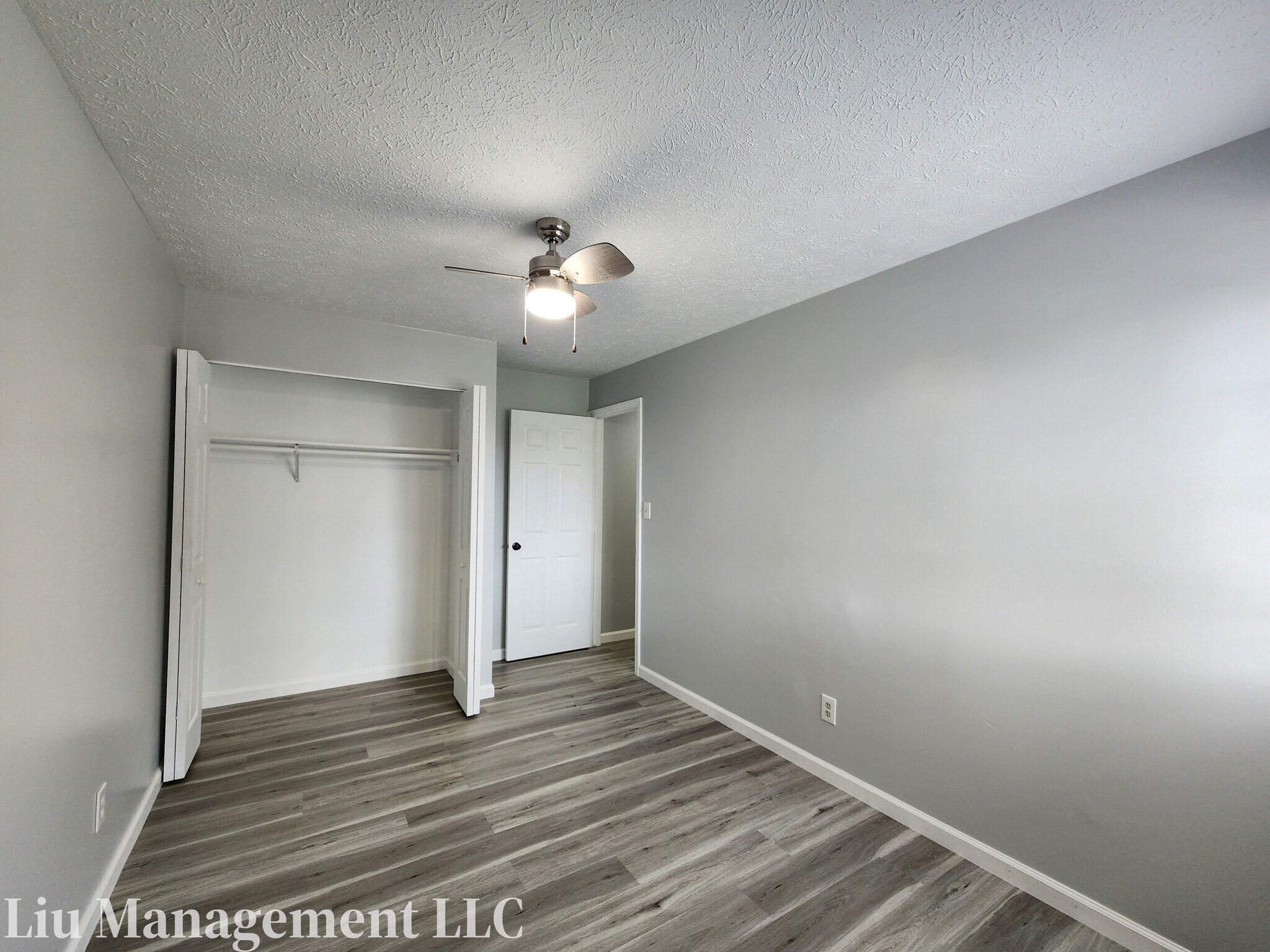 Building Photo - 3708 Dorval Pl