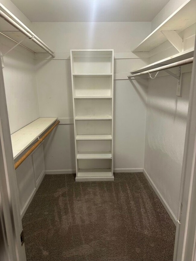 Building Photo - 3-bedroom Gem in the heart of Virginia Beach! "ASK ABOUT OUR ZERO DEPOSIT"