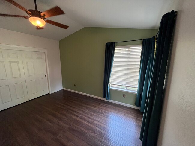 Building Photo - 3721 Abbott Dr